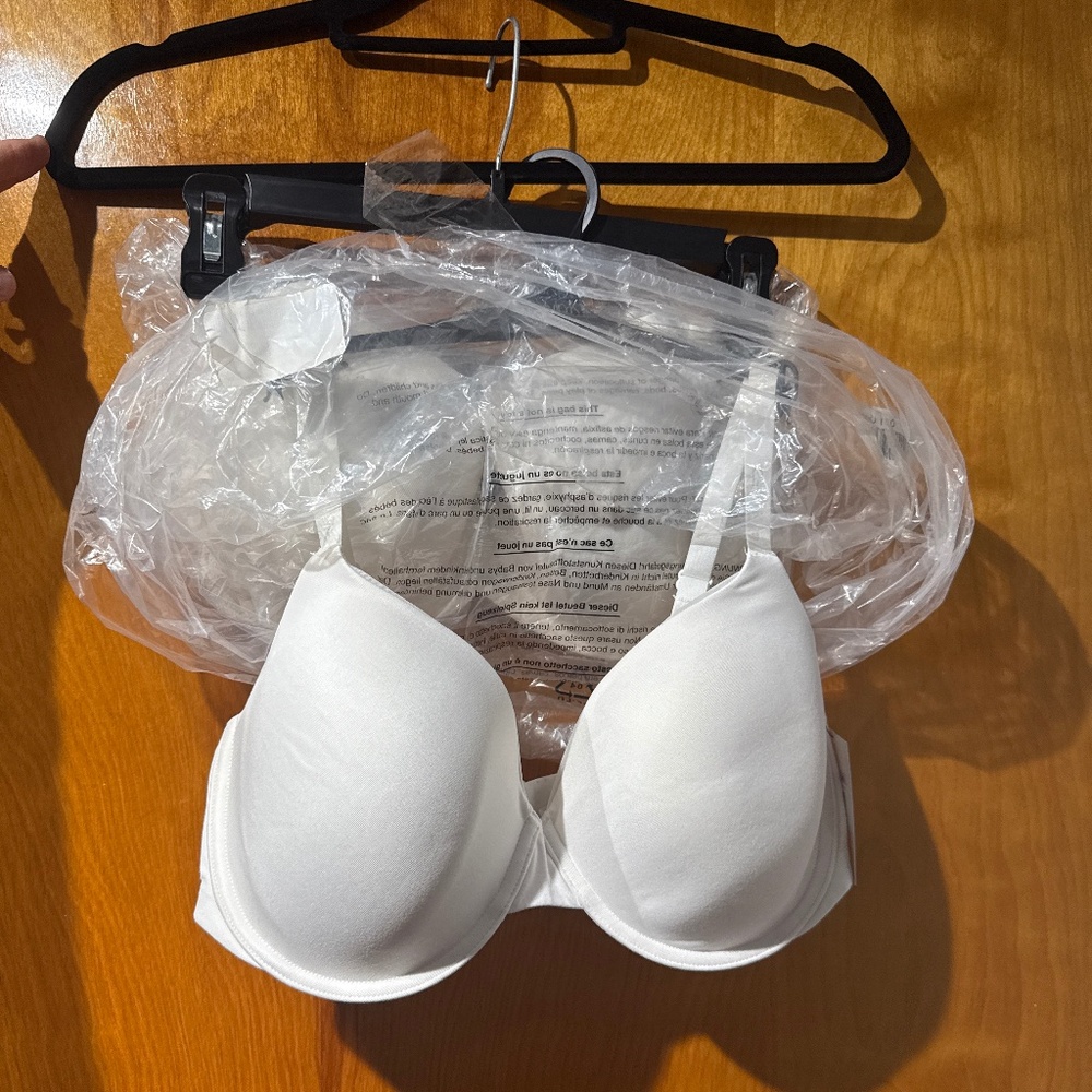 Calvin Klein bra size 36D